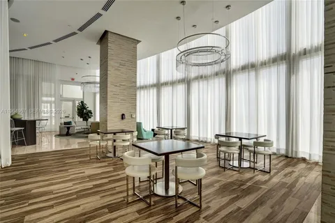 $3,045,000 | 15901 Collins Avenue, Unit 4301, Sunny Isles Beach, FL 33160