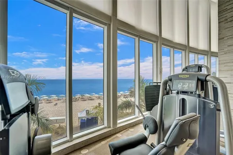 $3,045,000 | 15901 Collins Avenue, Unit 4301, Sunny Isles Beach, FL 33160