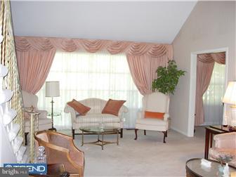 505 Oriole Road Villanova, PA 19085 - Photo 3 of 12 Living Room
