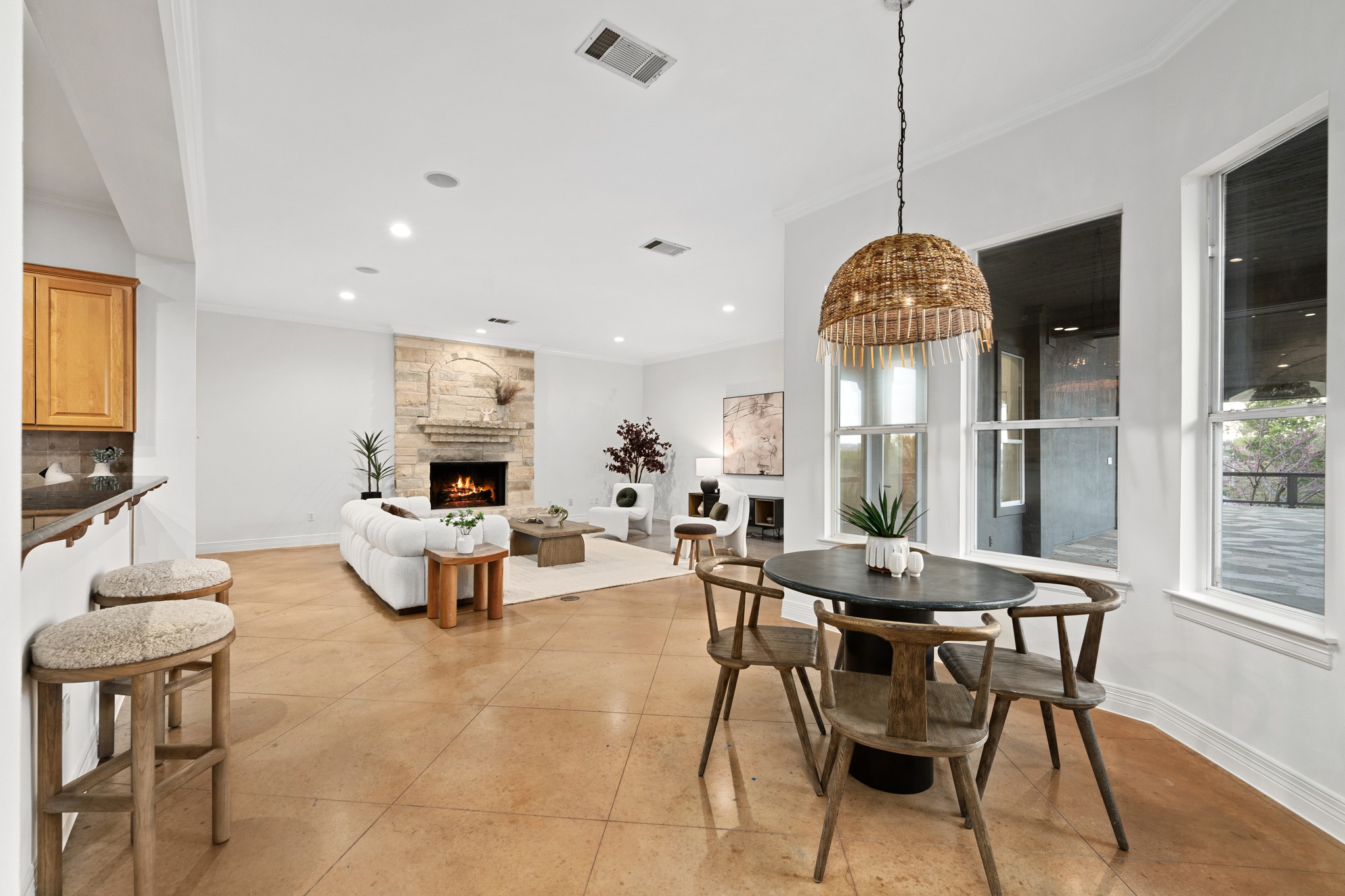 600 River Hills Road Austin, TX 78733 - Photo 15 of 40 Breakfast area open to family room. plenty of room for a large kitchen table