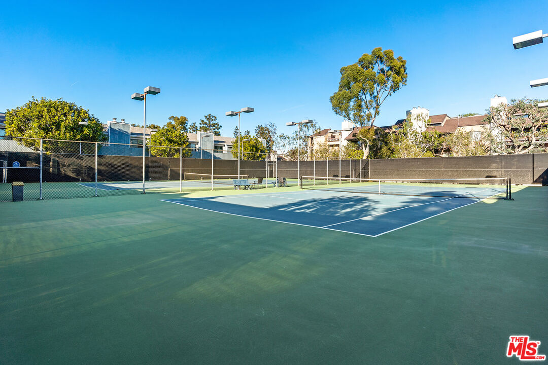 8160 Manitoba Street, Unit 101 Playa del Rey, CA 90293 - Photo 18 of 20