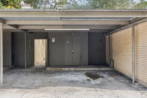 $540,000 | 7506 West Northwest Highway, Unit 9, Dallas, TX 75225