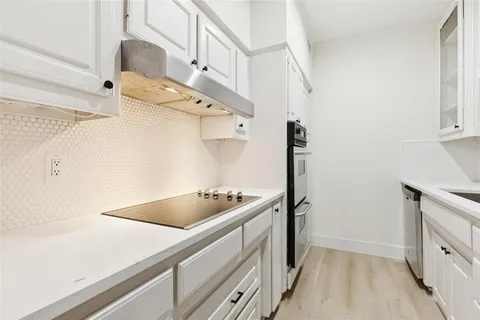 $540,000 | 7506 West Northwest Highway, Unit 9, Dallas, TX 75225