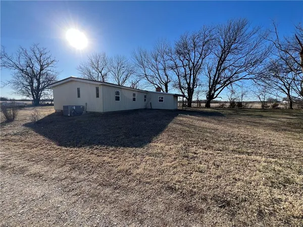 $234,000 | 22255 170th Road, Walnut, KS 66780