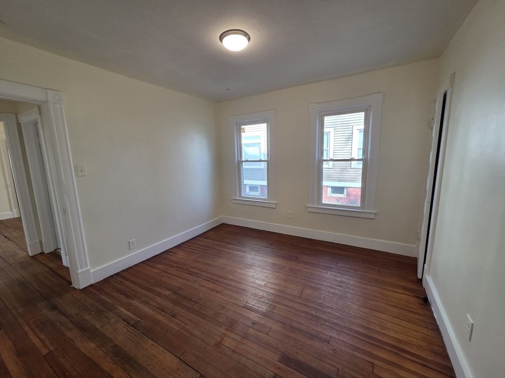 115-117 Northampton Avenue Springfield, MA 01109 - Photo 13 of 39