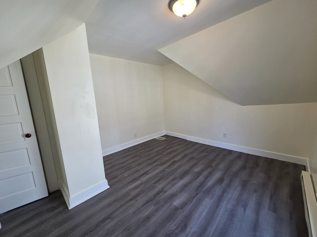 115-117 Northampton Avenue Springfield, MA 01109 - Photo 18 of 39