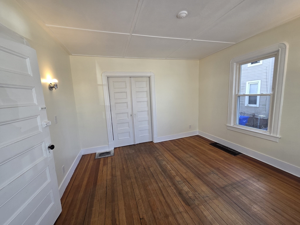 115-117 Northampton Avenue Springfield, MA 01109 - Photo 3 of 39
