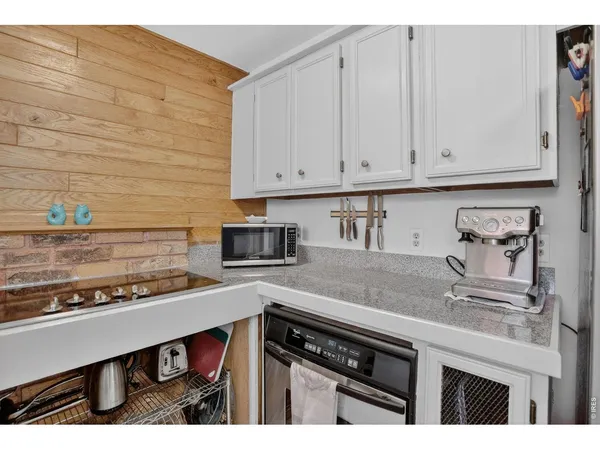 $525,000 | 760 Hickory Drive, Lyons, CO 80540