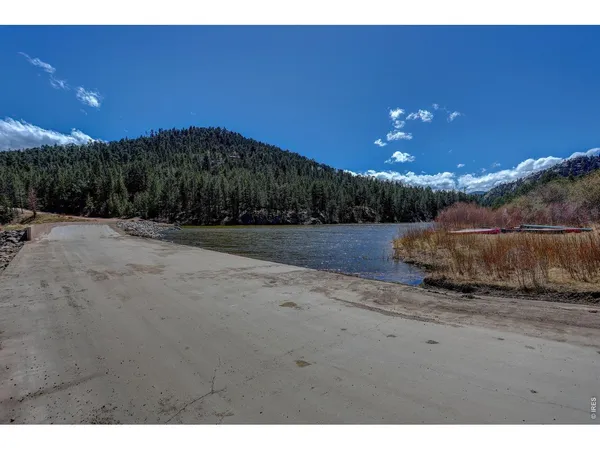 $525,000 | 760 Hickory Drive, Lyons, CO 80540