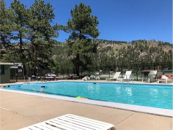 $525,000 | 760 Hickory Drive, Lyons, CO 80540
