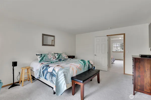 $529,950 | 6733 Steamer Drive Southeast, Lacey, WA 98513