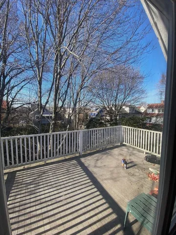 $2,000 | 16 Fairfield Street, Unit 3, Cambridge, MA 02140