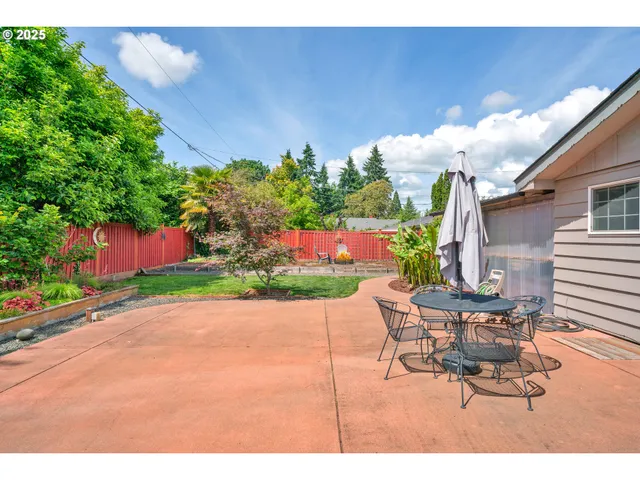 $477,700 | 2672 Cheryl Street, Eugene, OR 97408