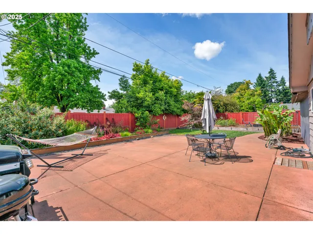 $477,700 | 2672 Cheryl Street, Eugene, OR 97408