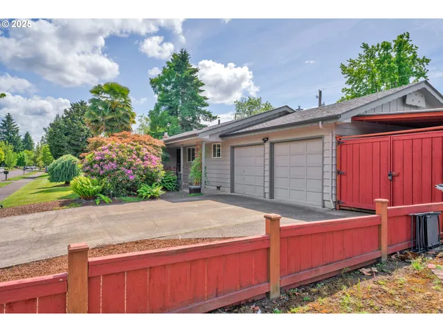 $477,700 | 2672 Cheryl Street, Eugene, OR 97408