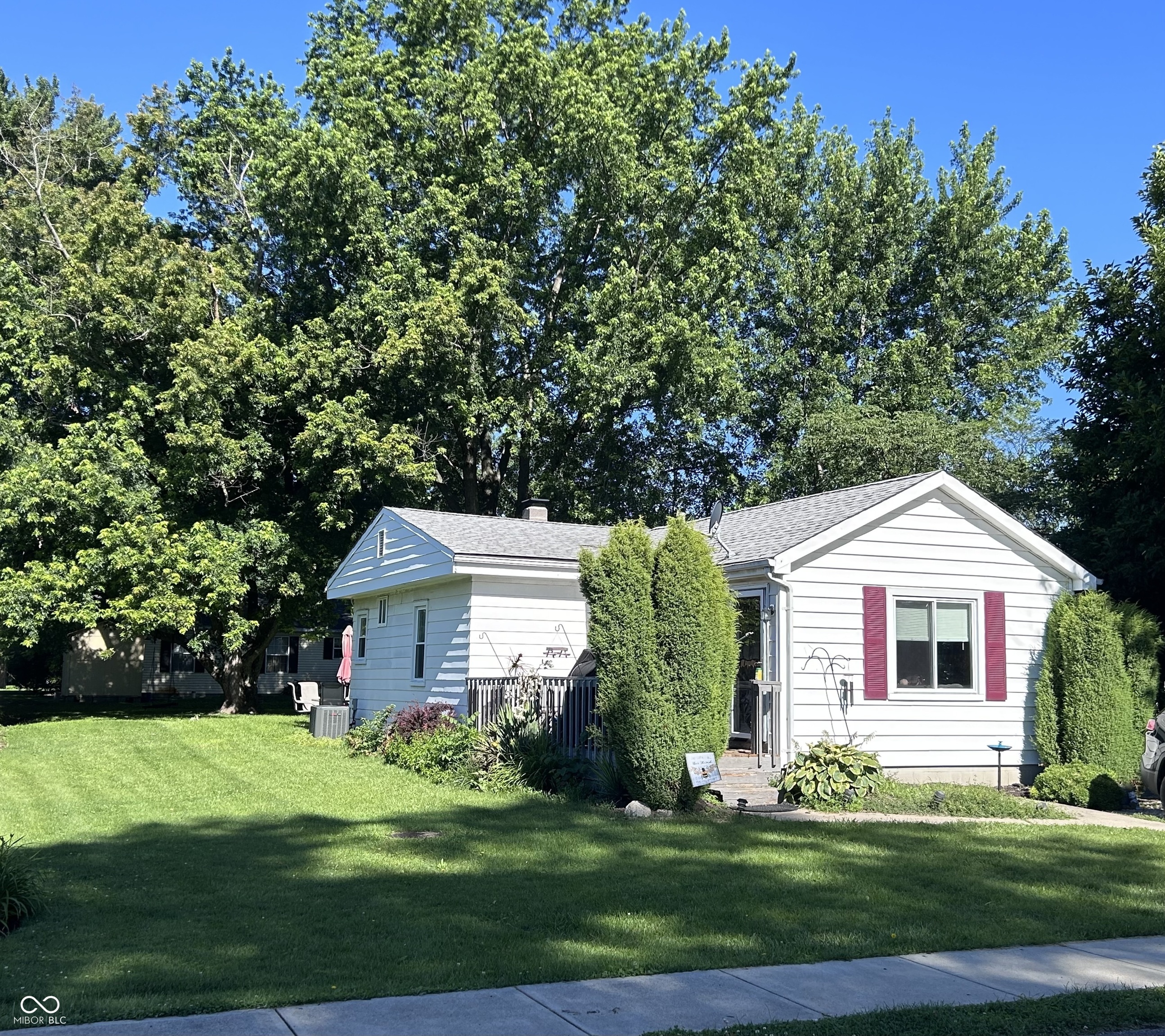 424 2nd Street Wilkinson, IN 46186 - Photo 1 of 17
