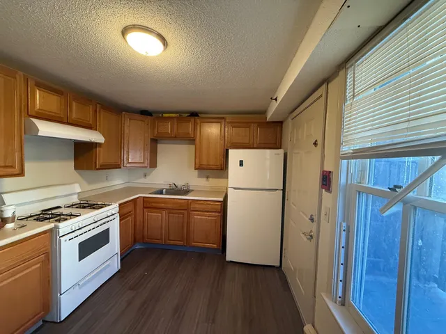 $700,000 | 194 Spruce Street, Manchester, NH 03103