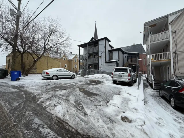 $700,000 | 194 Spruce Street, Manchester, NH 03103