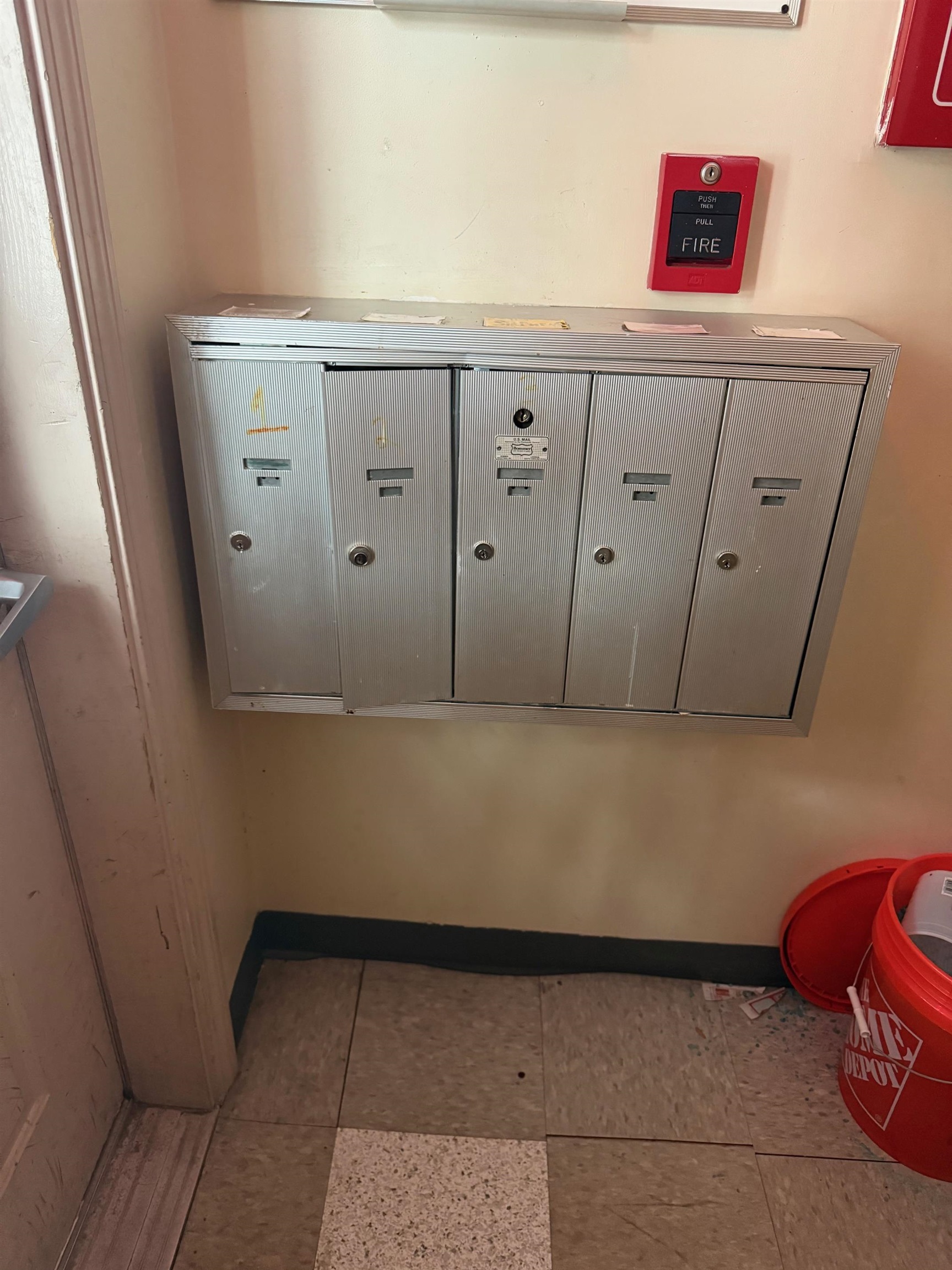 194 Spruce Street Manchester, NH 03103 - Photo 6 of 23