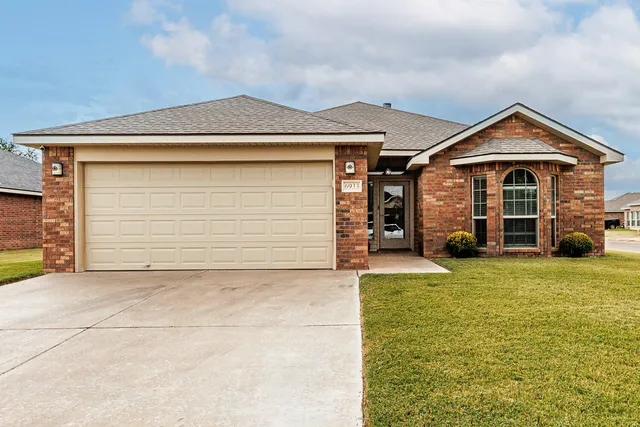 $240,000 | 6933 35th Street, Lubbock, TX 79407