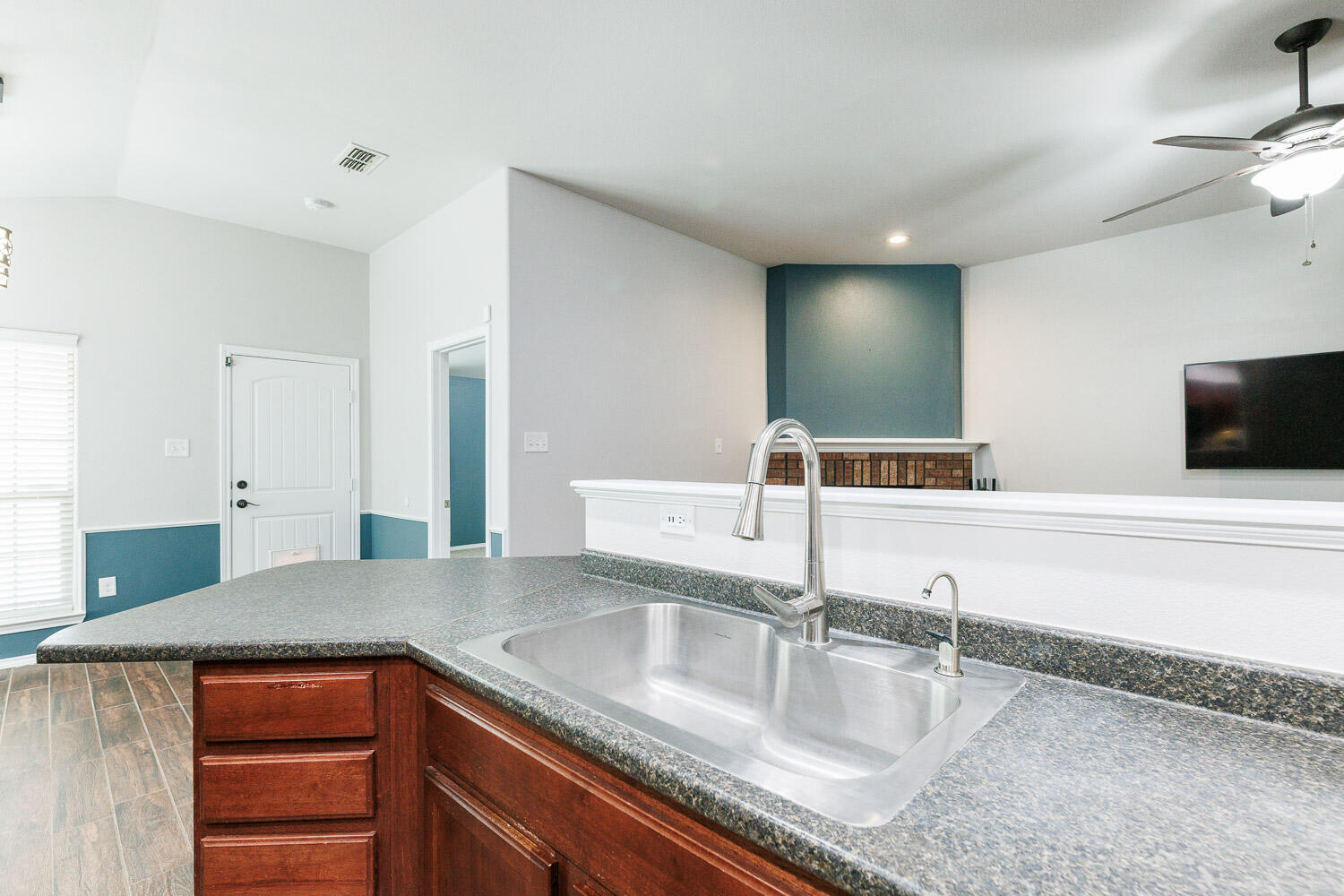 6933 35th Street Lubbock, TX 79407 - Photo 15 of 50 Kitchen