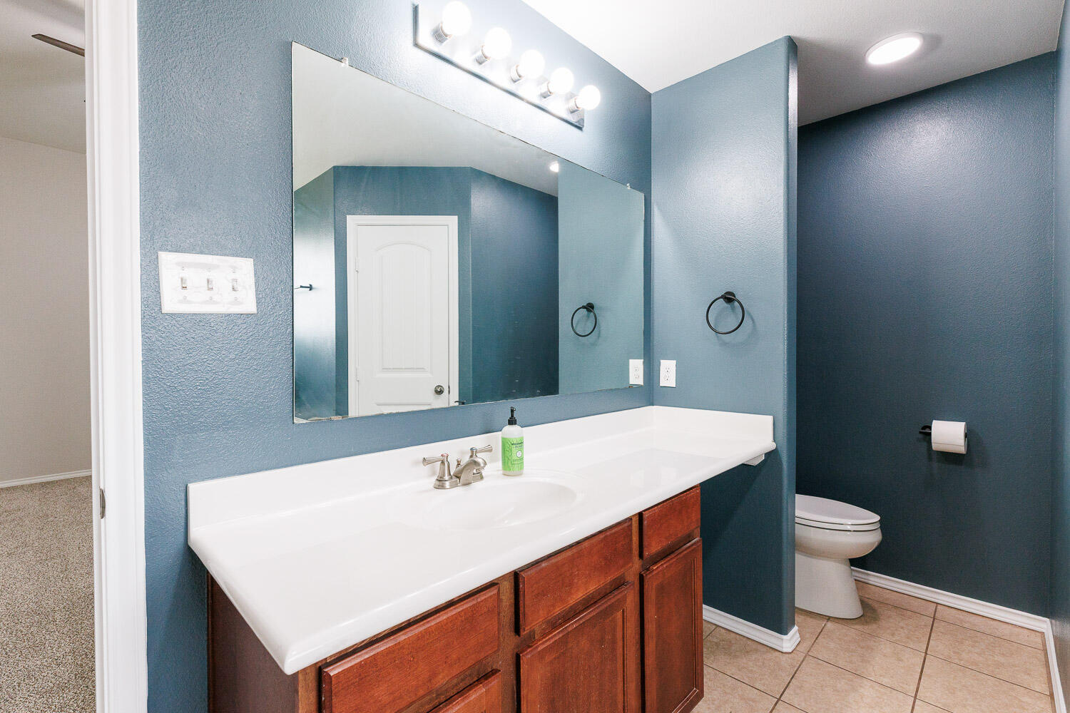 6933 35th Street Lubbock, TX 79407 - Photo 23 of 50 Primary Bathroom