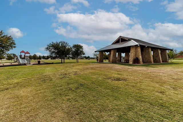 $240,000 | 6933 35th Street, Lubbock, TX 79407