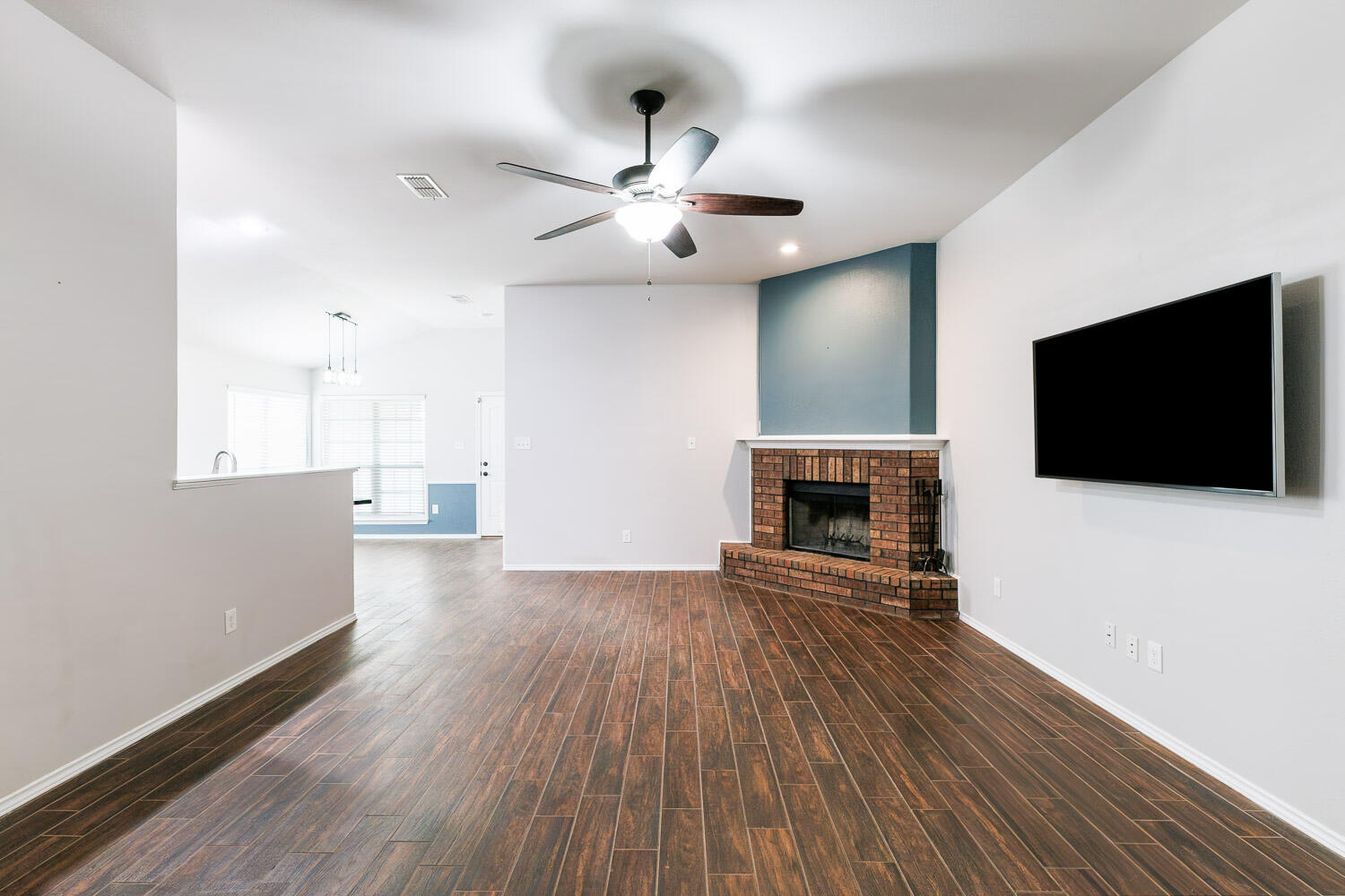 6933 35th Street Lubbock, TX 79407 - Photo 7 of 50 Living Area