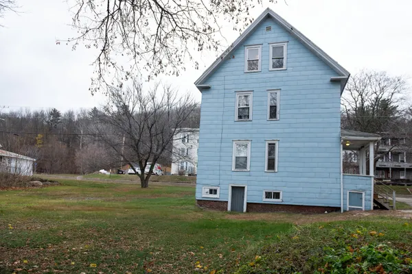 $194,900 | 55 Roxbury Road, Mexico, ME 04257