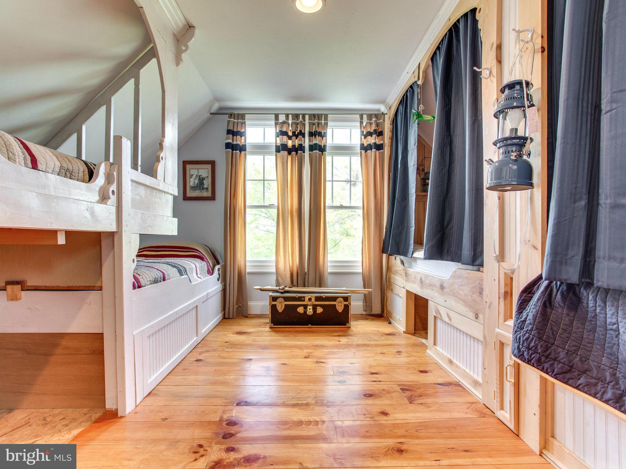 23473 Potts Mill Road Middleburg, VA 20117 - Photo 24 of 30 BUNK ROOM