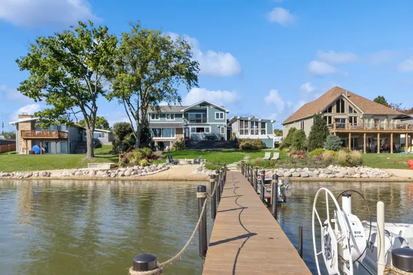 $1,895,000 | 245 Sunrise Lane, Lake Zurich, IL 60047