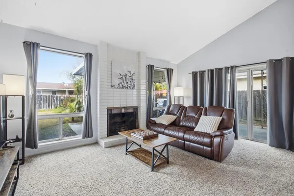 $357,900 | 741 West Holland Avenue, Clovis, CA 93612