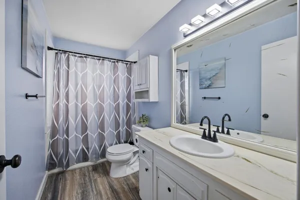 $357,900 | 741 West Holland Avenue, Clovis, CA 93612