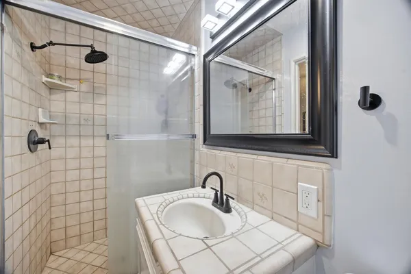 $357,900 | 741 West Holland Avenue, Clovis, CA 93612