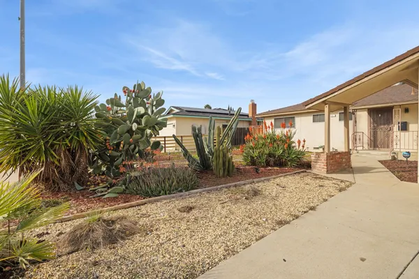 $357,900 | 741 West Holland Avenue, Clovis, CA 93612