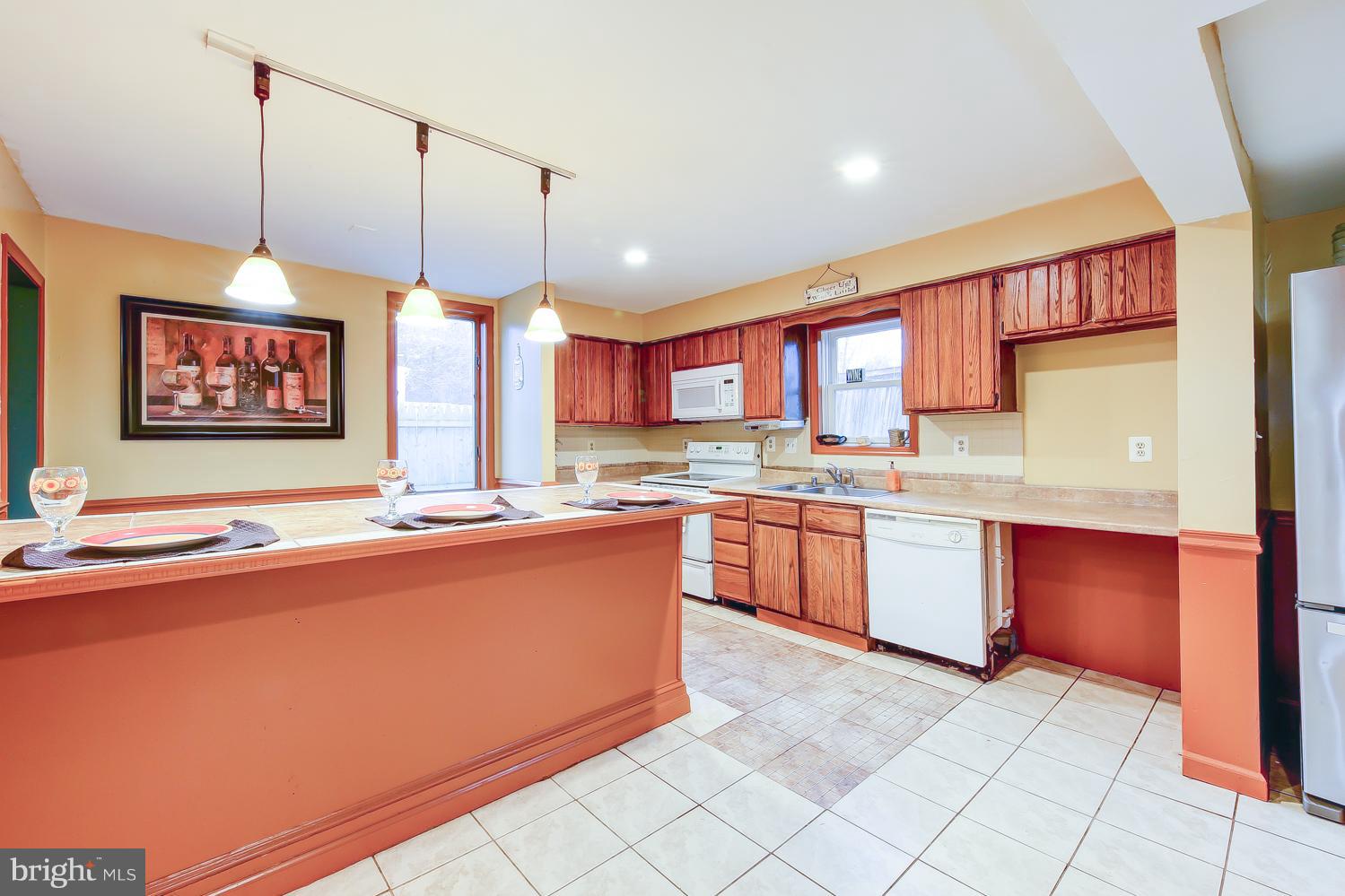 15829 Barnesville Road Boyds, MD 20841 - Photo 2 of 29 Kitchen