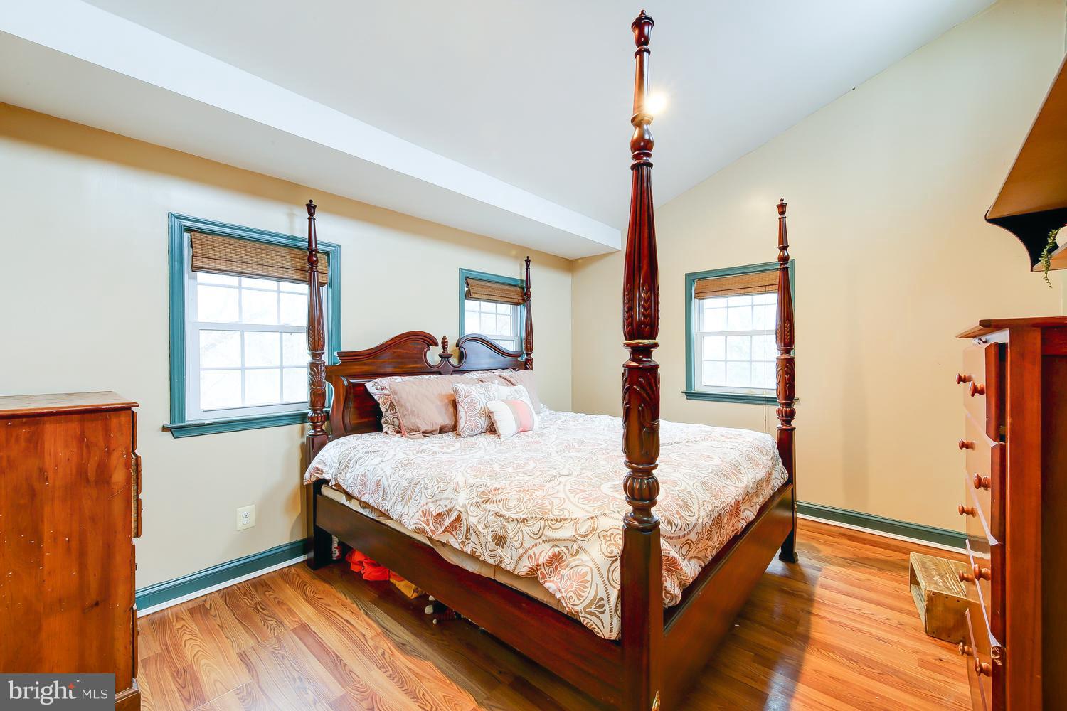 15829 Barnesville Road Boyds, MD 20841 - Photo 17 of 29 Bedroom (Master)