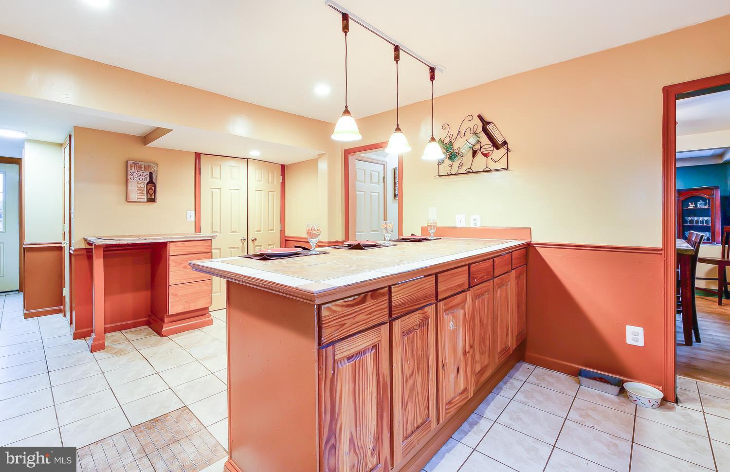 15829 Barnesville Road Boyds, MD 20841 - Photo 3 of 29 Kitchen