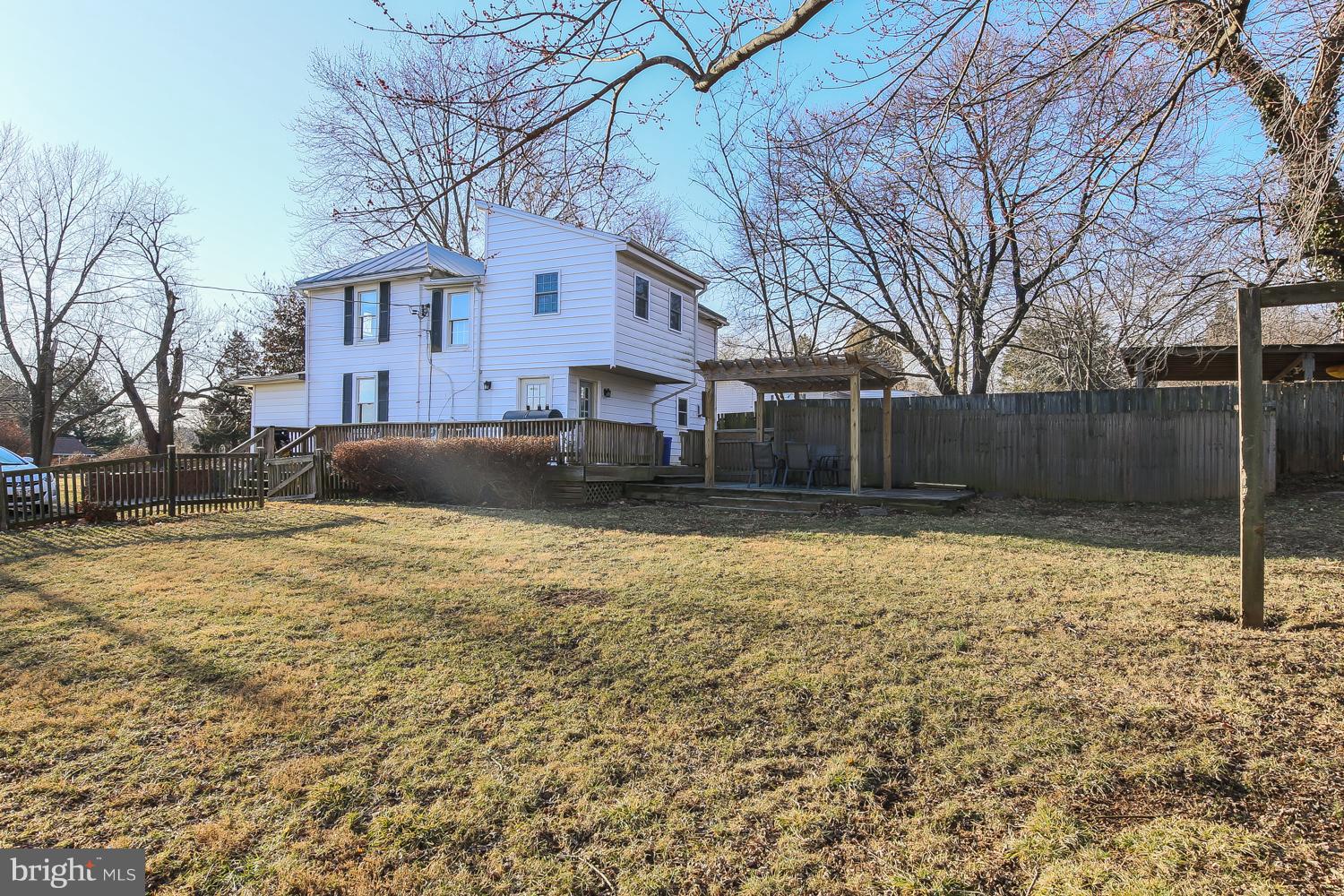 15829 Barnesville Road Boyds, MD 20841 - Photo 25 of 29 Exterior (Rear)