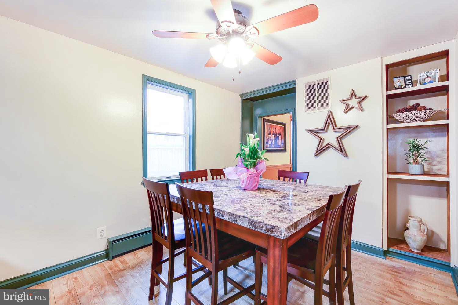 15829 Barnesville Road Boyds, MD 20841 - Photo 8 of 29 Dining Room with built ins