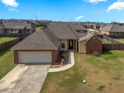 $235,000 | 104 Maple Street, Iowa, LA 70647