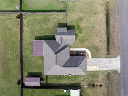 $235,000 | 104 Maple Street, Iowa, LA 70647