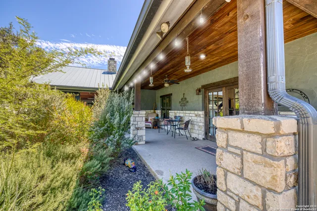 a view of an outdoor space with seating area