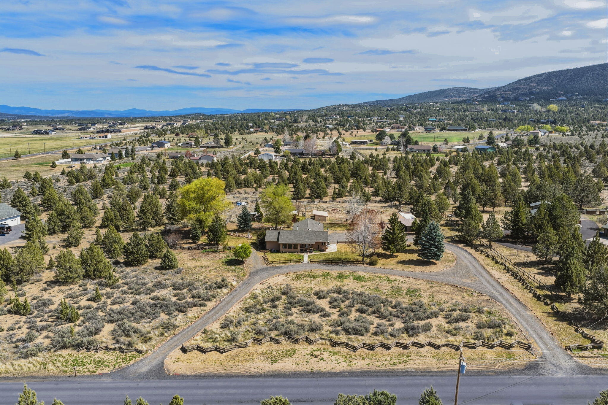 7950 Southwest Copley Road Powell Butte, OR 97753 - Photo 45 of 56 54-web-or-mls-Riley_Visuals_054