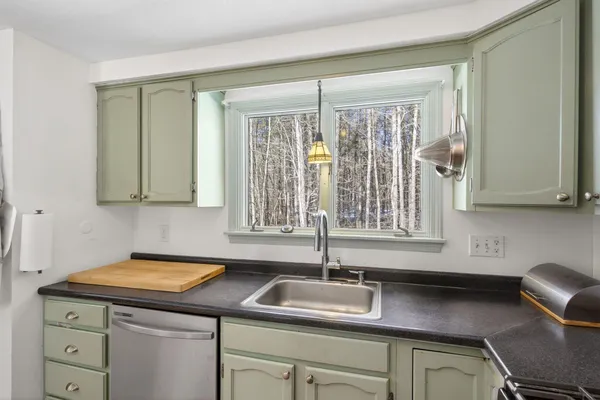 $3,500 | 9 Pine Meadows Drive, Exeter, NH 03833