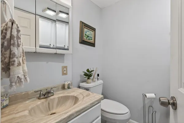 $3,500 | 9 Pine Meadows Drive, Exeter, NH 03833