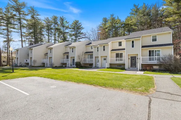 $3,500 | 9 Pine Meadows Drive, Exeter, NH 03833