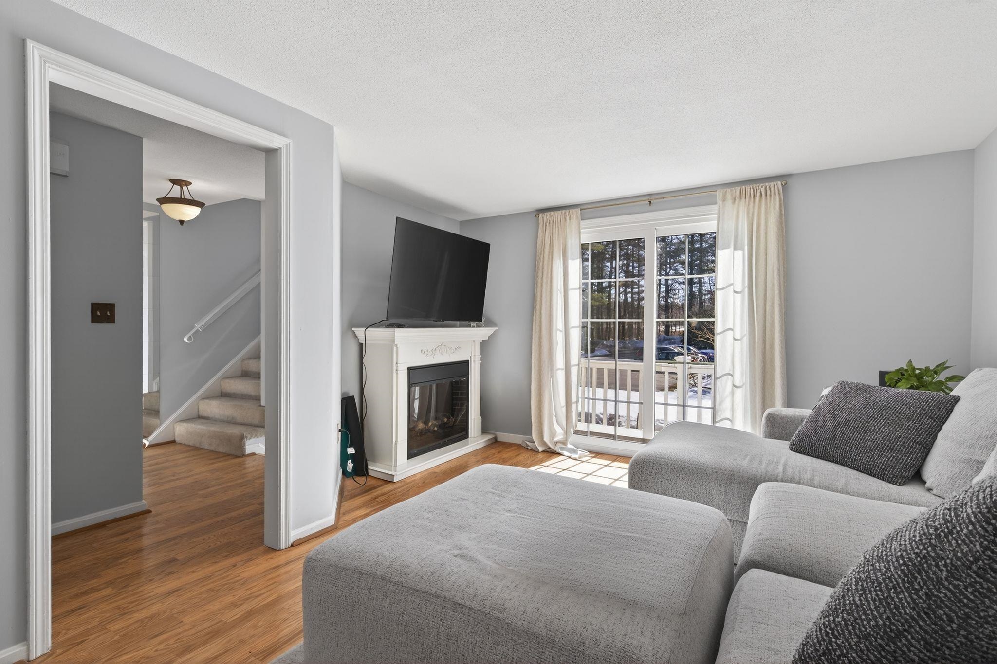 9 Pine Meadows Drive Exeter, NH 03833 - Photo 8 of 27