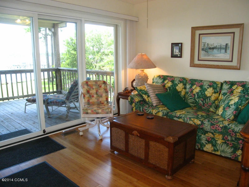 130 Thurman Road Beaufort, NC 28516 - Photo 16 of 49 Bedroom 4 / Office