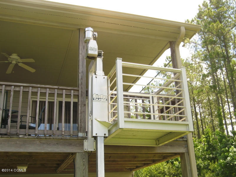 130 Thurman Road Beaufort, NC 28516 - Photo 19 of 49 Lift / Exterior